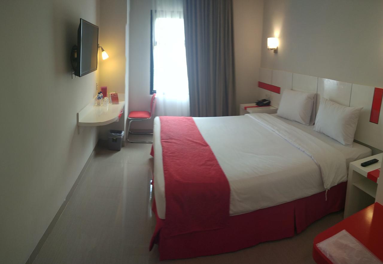 Brothers Inn Sukoharjo Extérieur photo