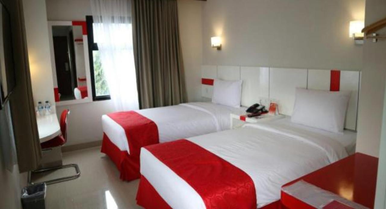 Brothers Inn Sukoharjo Extérieur photo